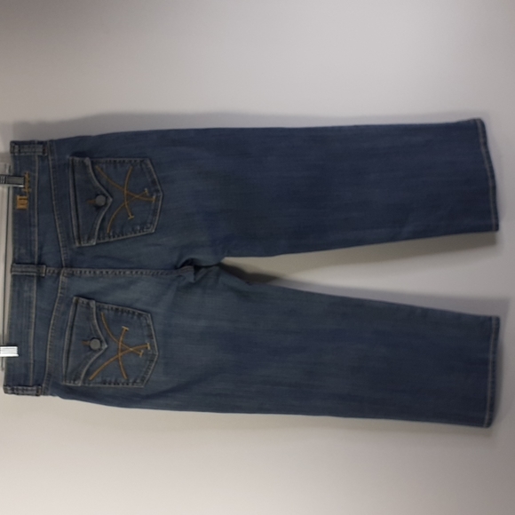 Kut from the Kloth Size 10 Button Back Pockets Cropped Jeans - Picture 5 of 16